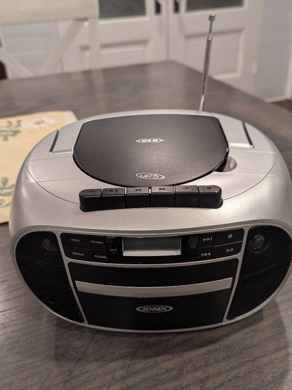 Jensen CD-550 SB Portable Boom Box Silver Works Great see desc.